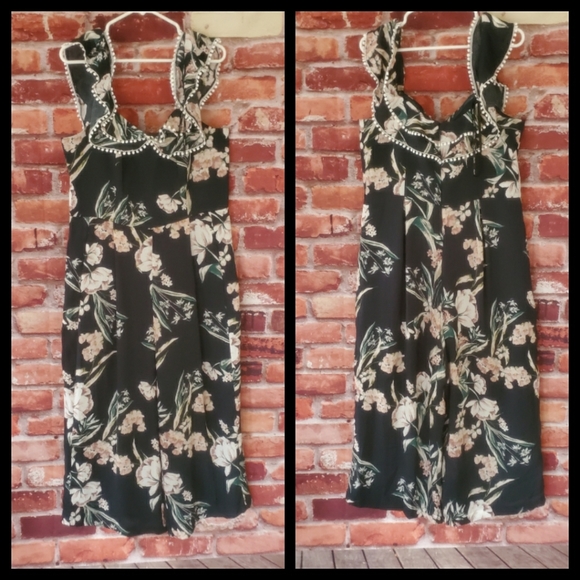 City Chic Boho Fresh Field Green Floral Jumpsuit Size 14 NWT - Picture 2 of 2